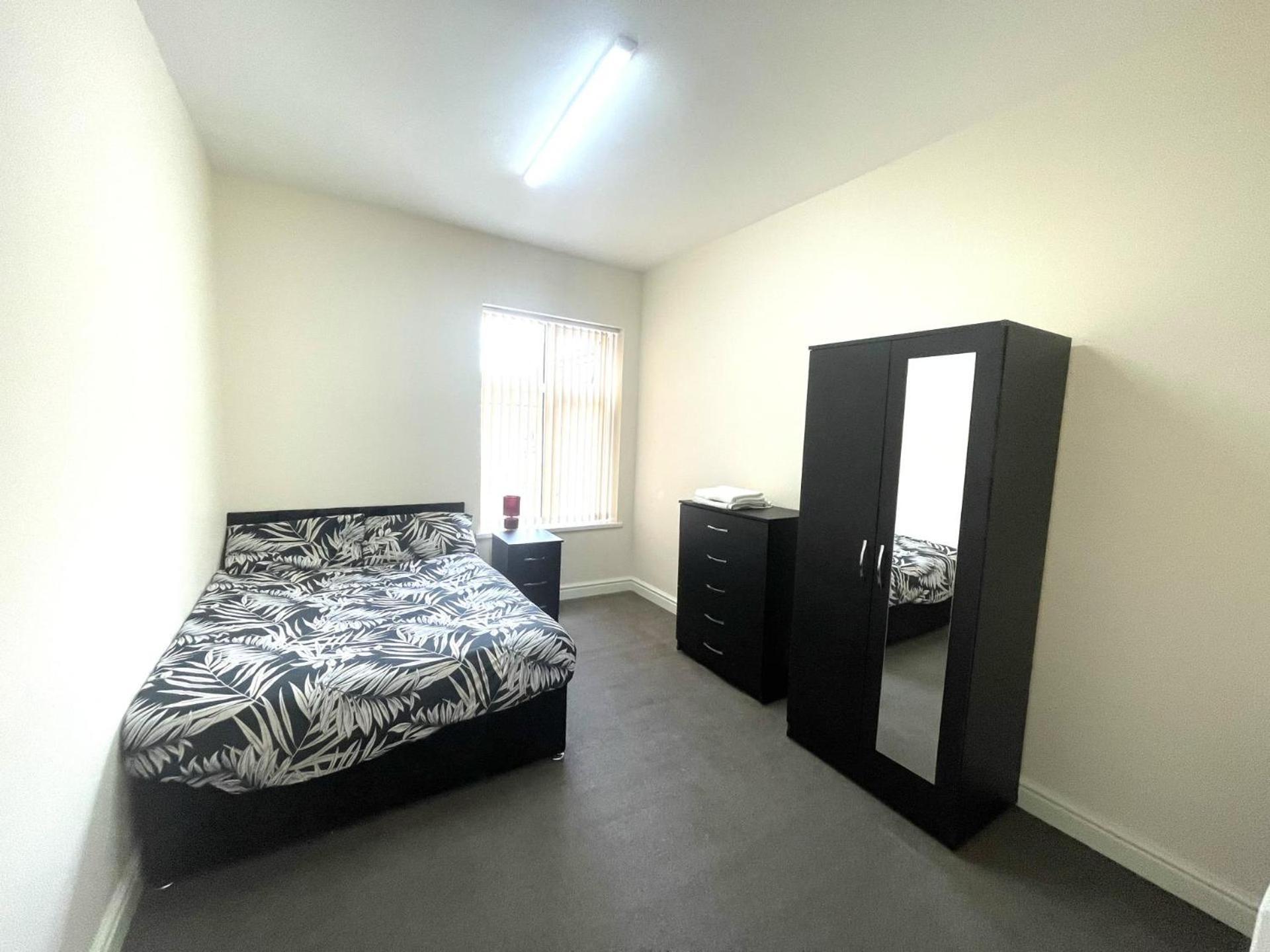Stylish 1-Bed Apt - Sleeps 4 - Parking - Wifi マンチェスター エクステリア 写真